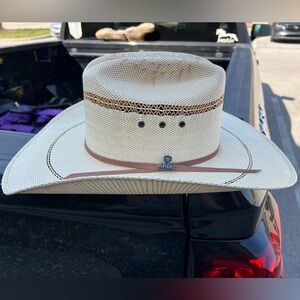 Ariat straw cowboy hat size 7